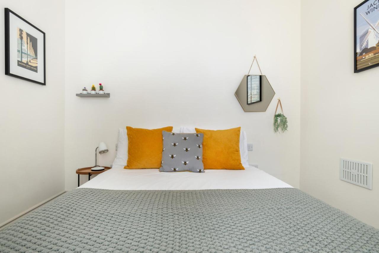 Beautiful, Central, 3 Min Walk From Beach, 2 King Doubles Brighton Dış mekan fotoğraf
